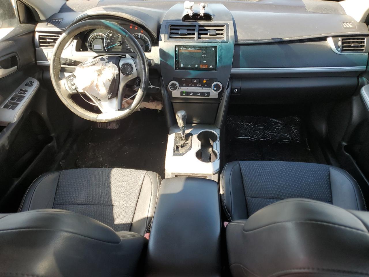 2014 Toyota Camry - Image 8