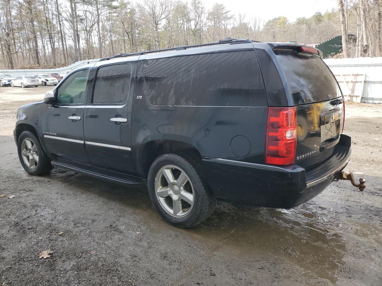 2012 Chevrolet Suburban - Image 2