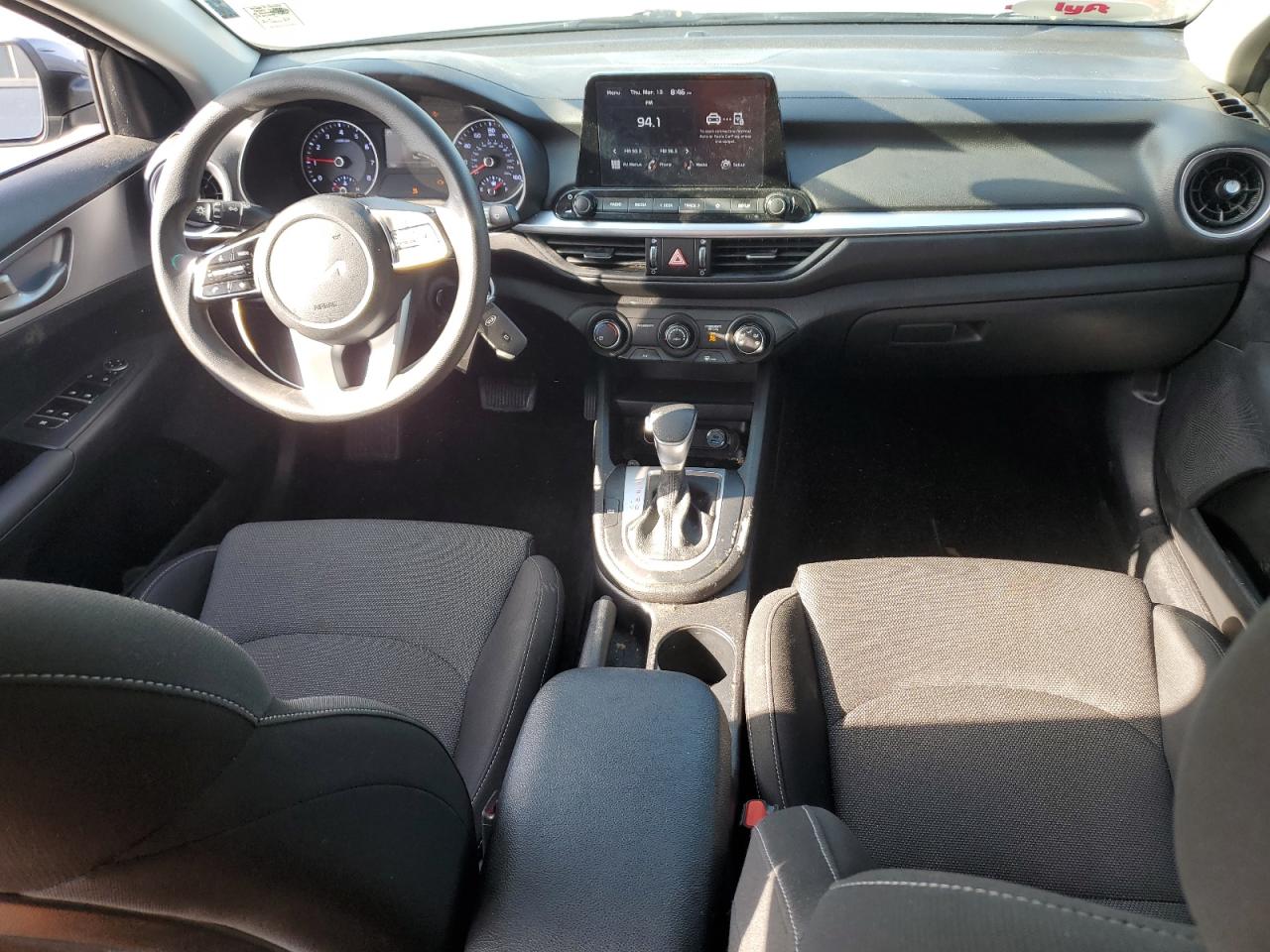 2022 Kia Forte - Image 8