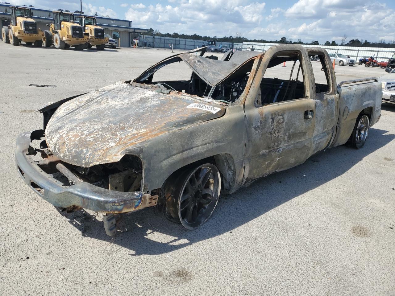 2004 Gmc New Sierra C1500 продається в Harleyville, SC - Burn
