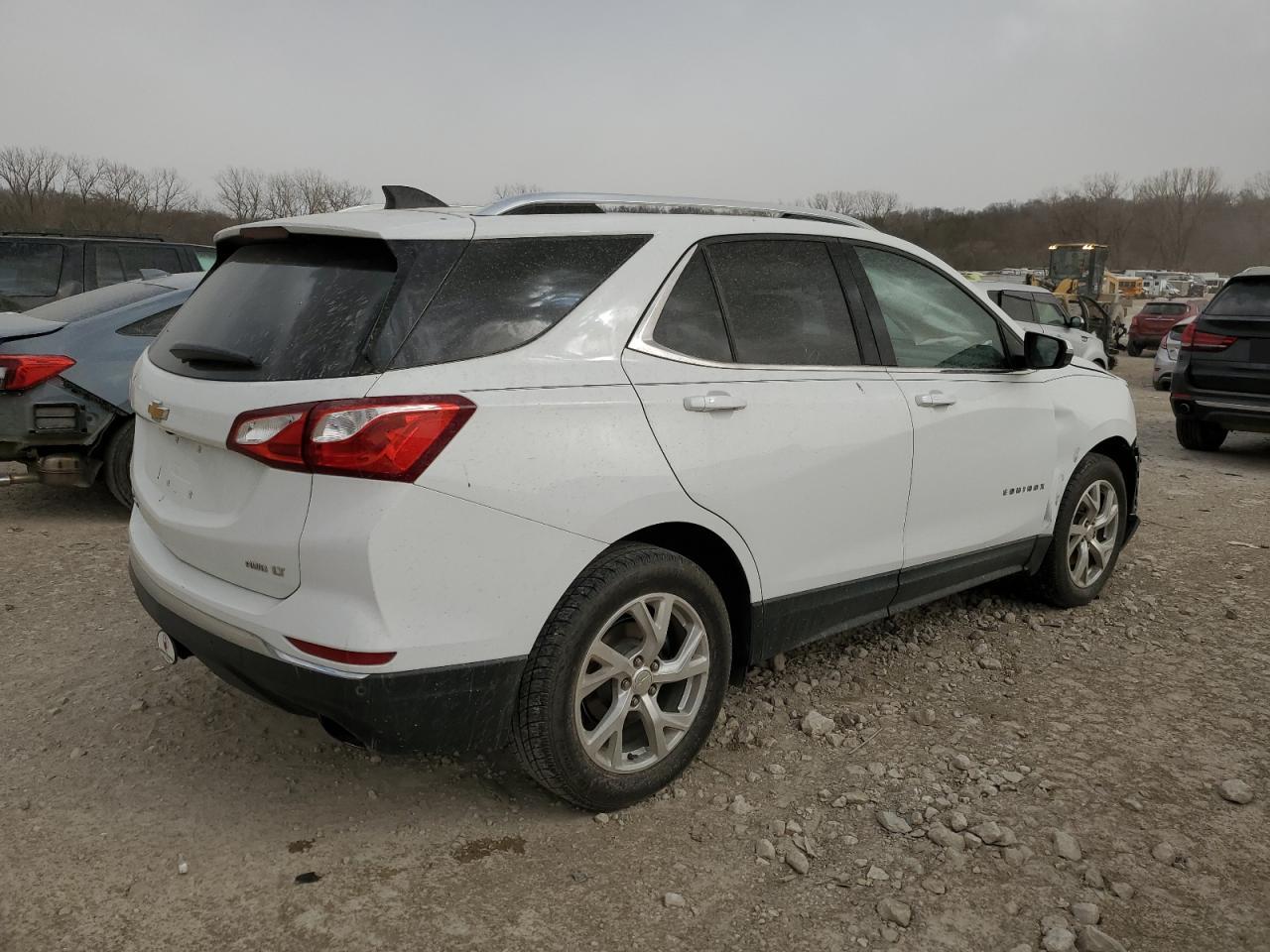 2019 Chevrolet Equinox - Image 3