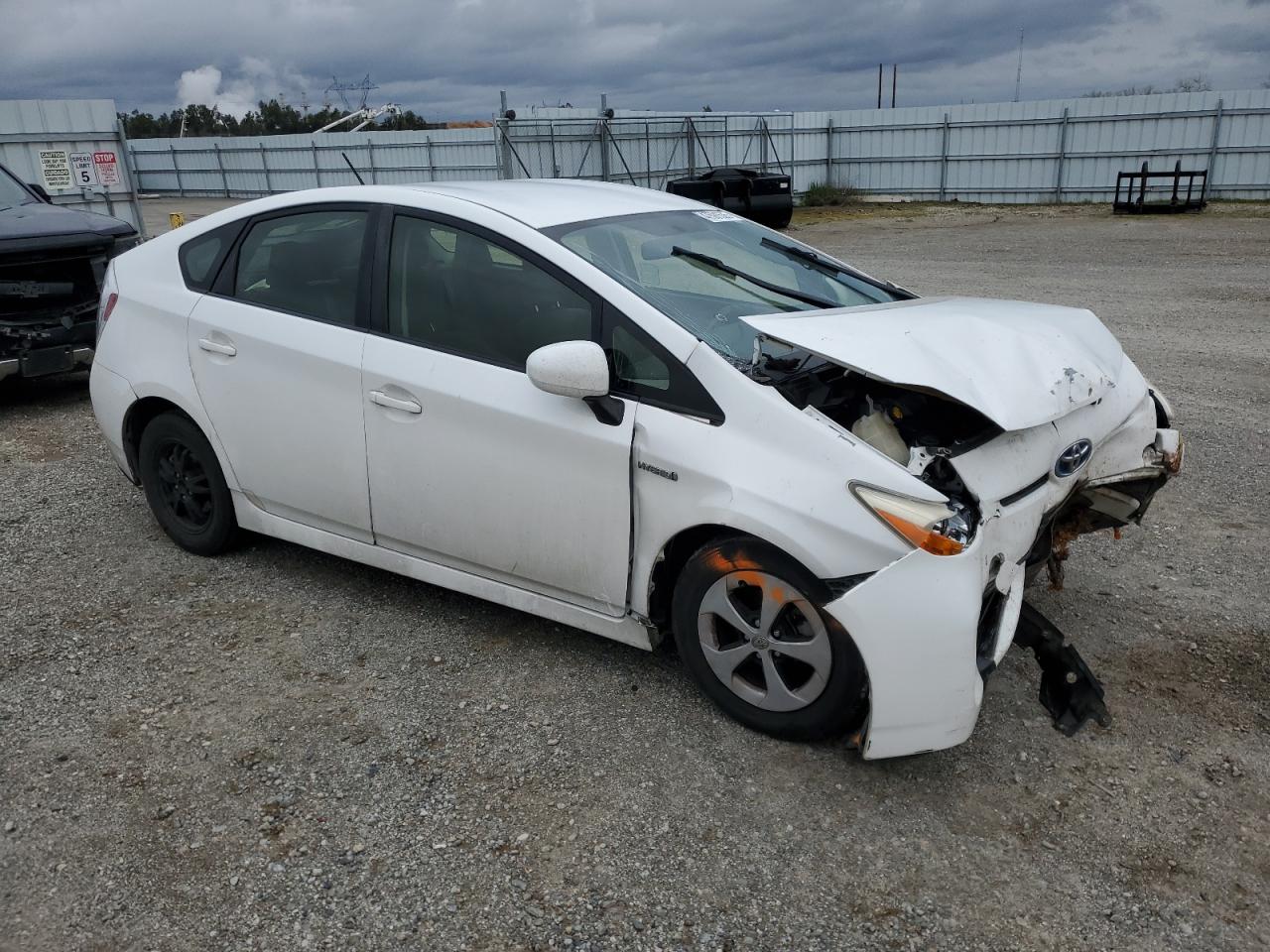 2012 Toyota Prius - Image 4