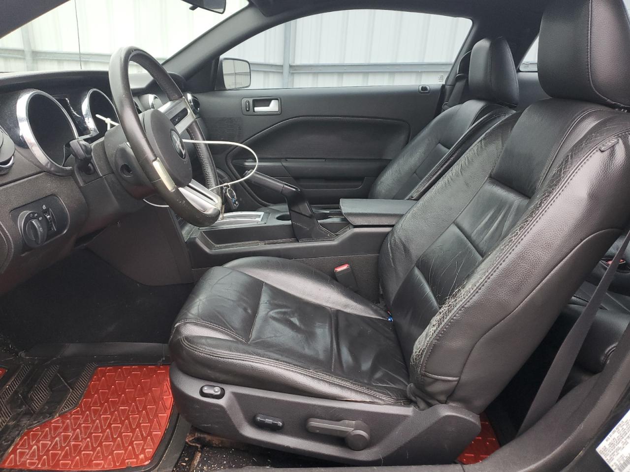 2008 Ford Mustang - Image 7