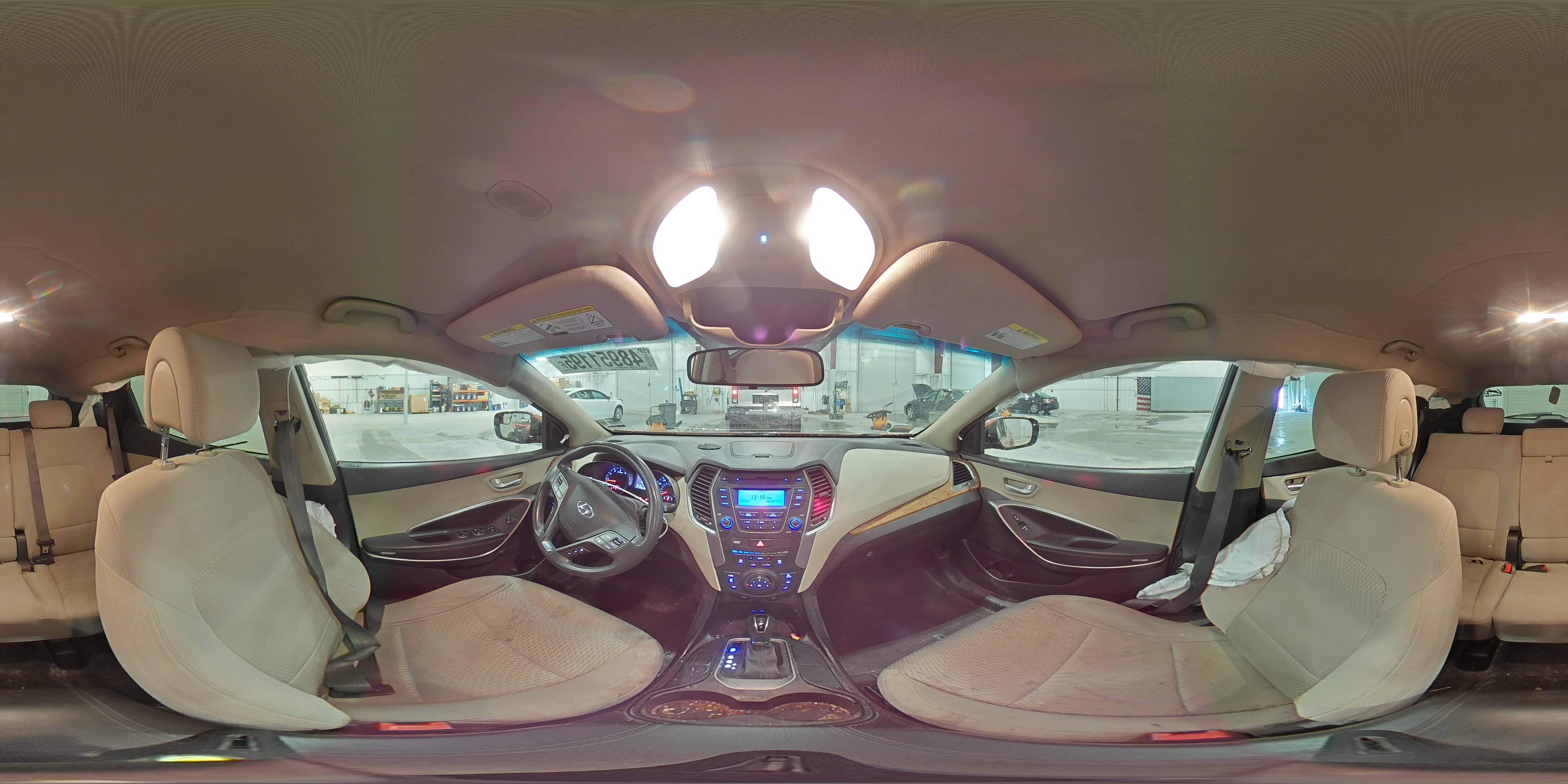 2015 Hyundai Santa Fe - Image 13