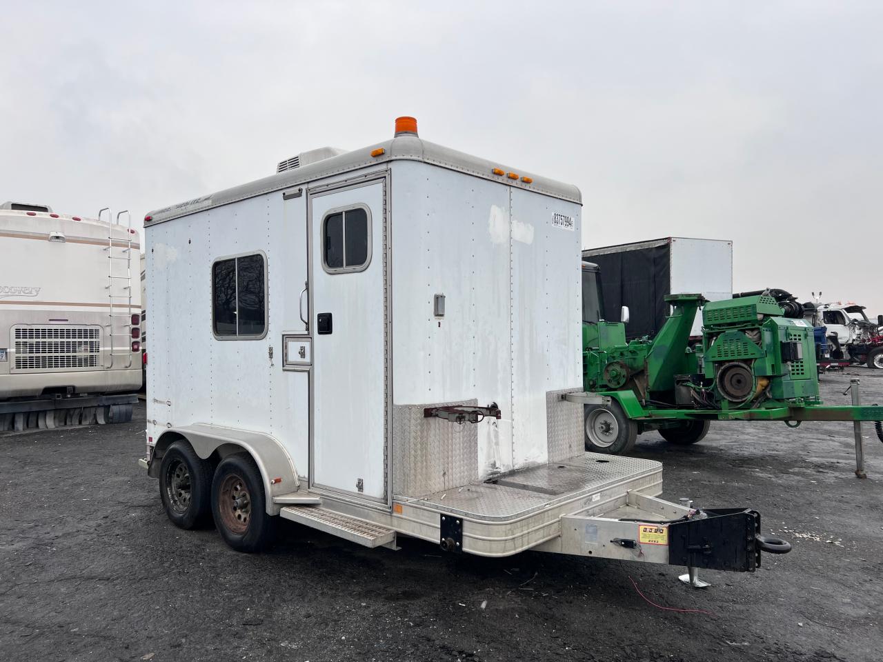 2000 Pels T-Fibe zu verkaufen in Bakersfield, CA - Rear End