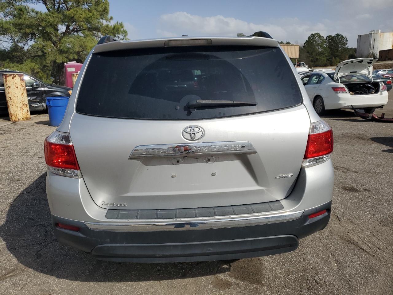 2012 Toyota Highlander - Image 6