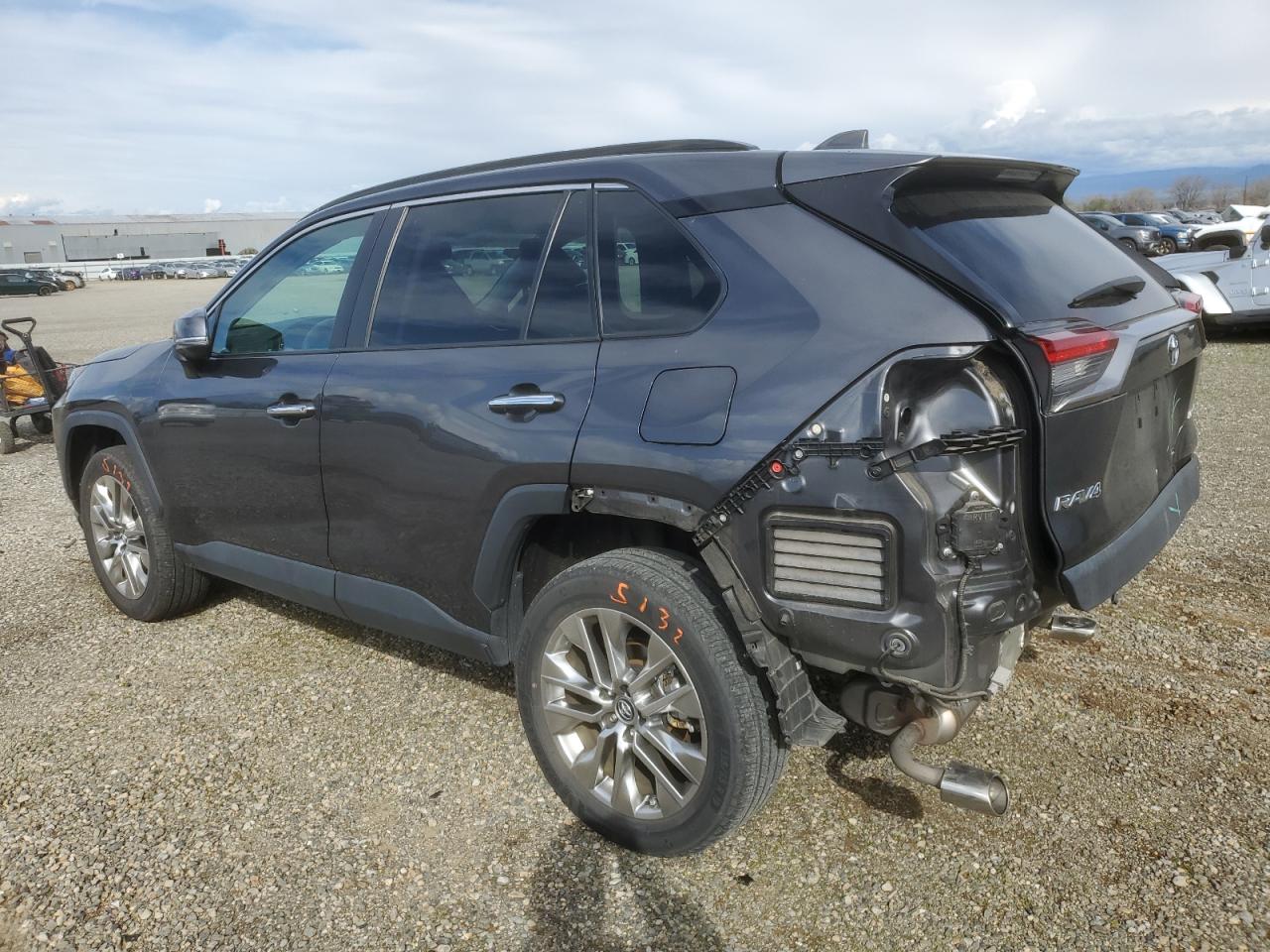2019 Toyota RAV 4 - Image 2