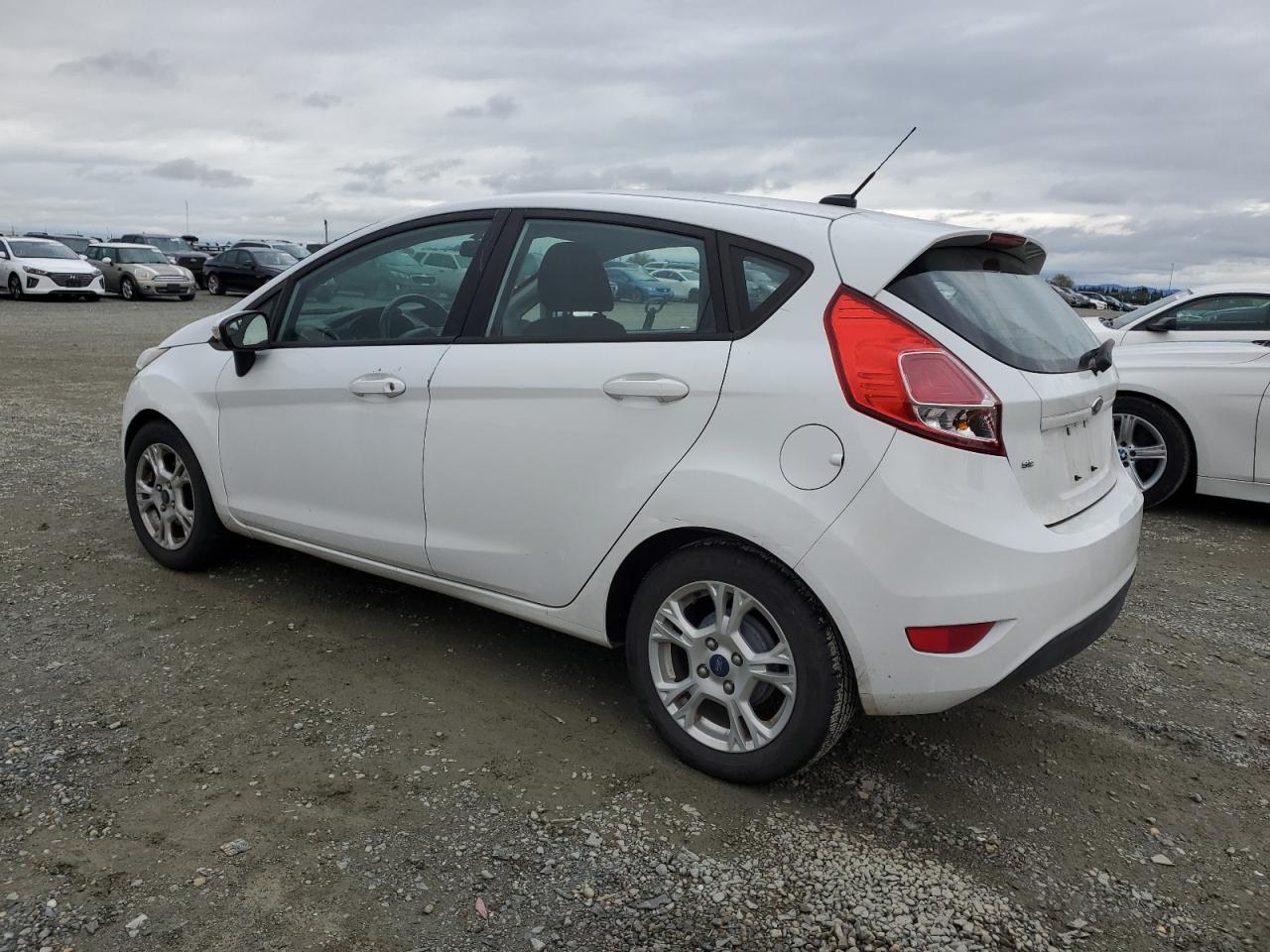 2014 Ford Fiesta - Image 2