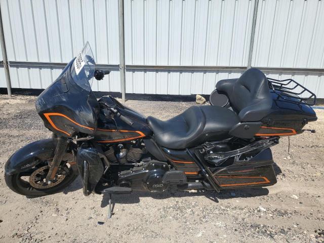  HARLEY-DAVIDSON FL 2022 Два тона