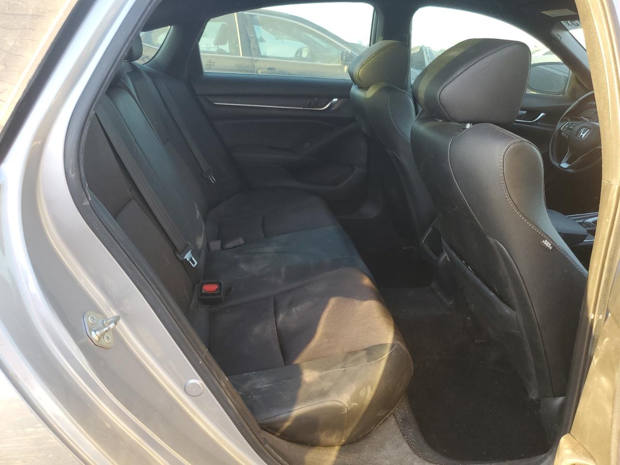 2020 Honda Accord - Image 10