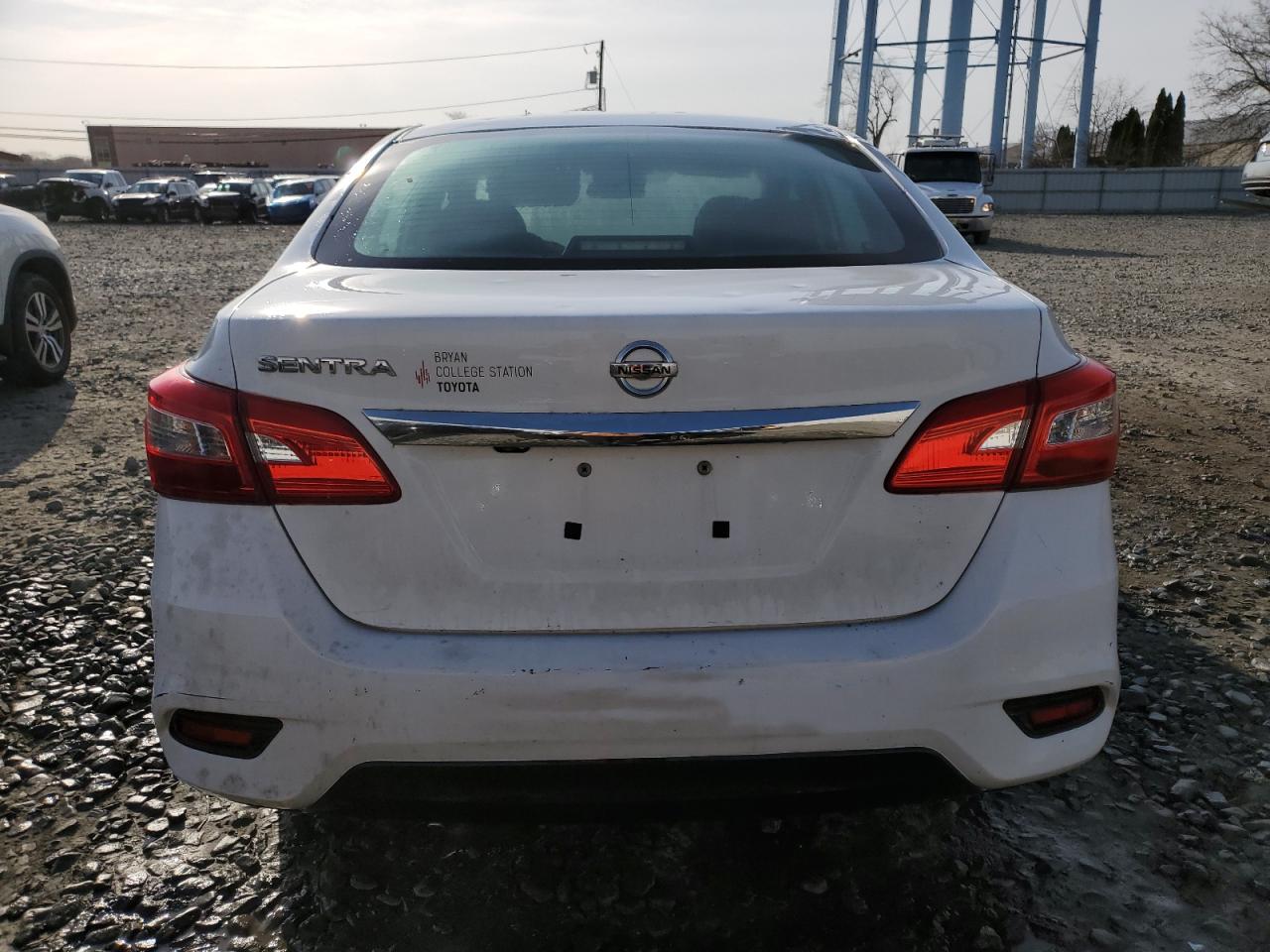 2018 Nissan Sentra - Image 6