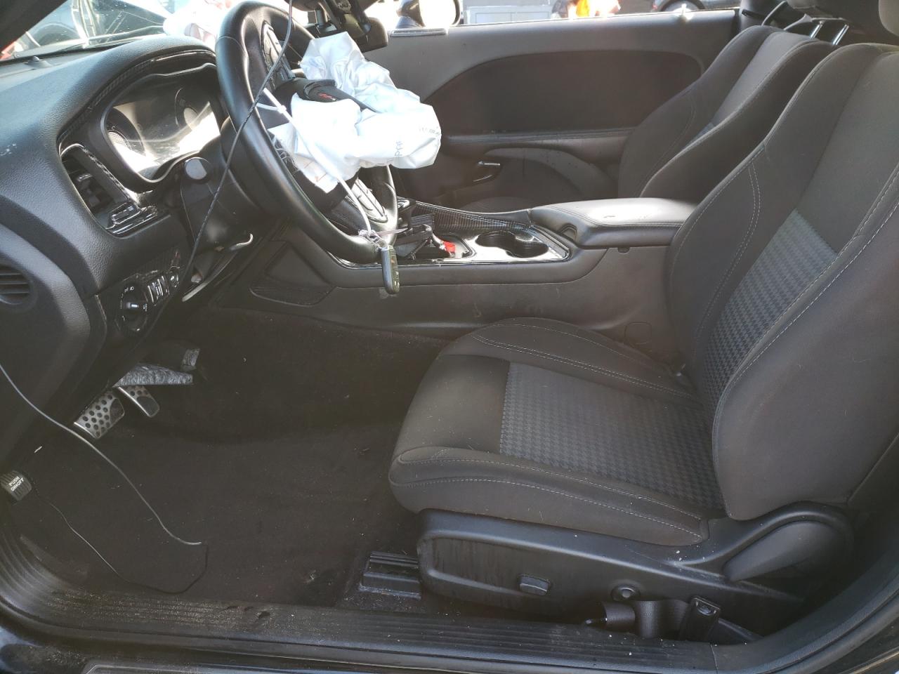2016 Dodge Challenger - Image 7