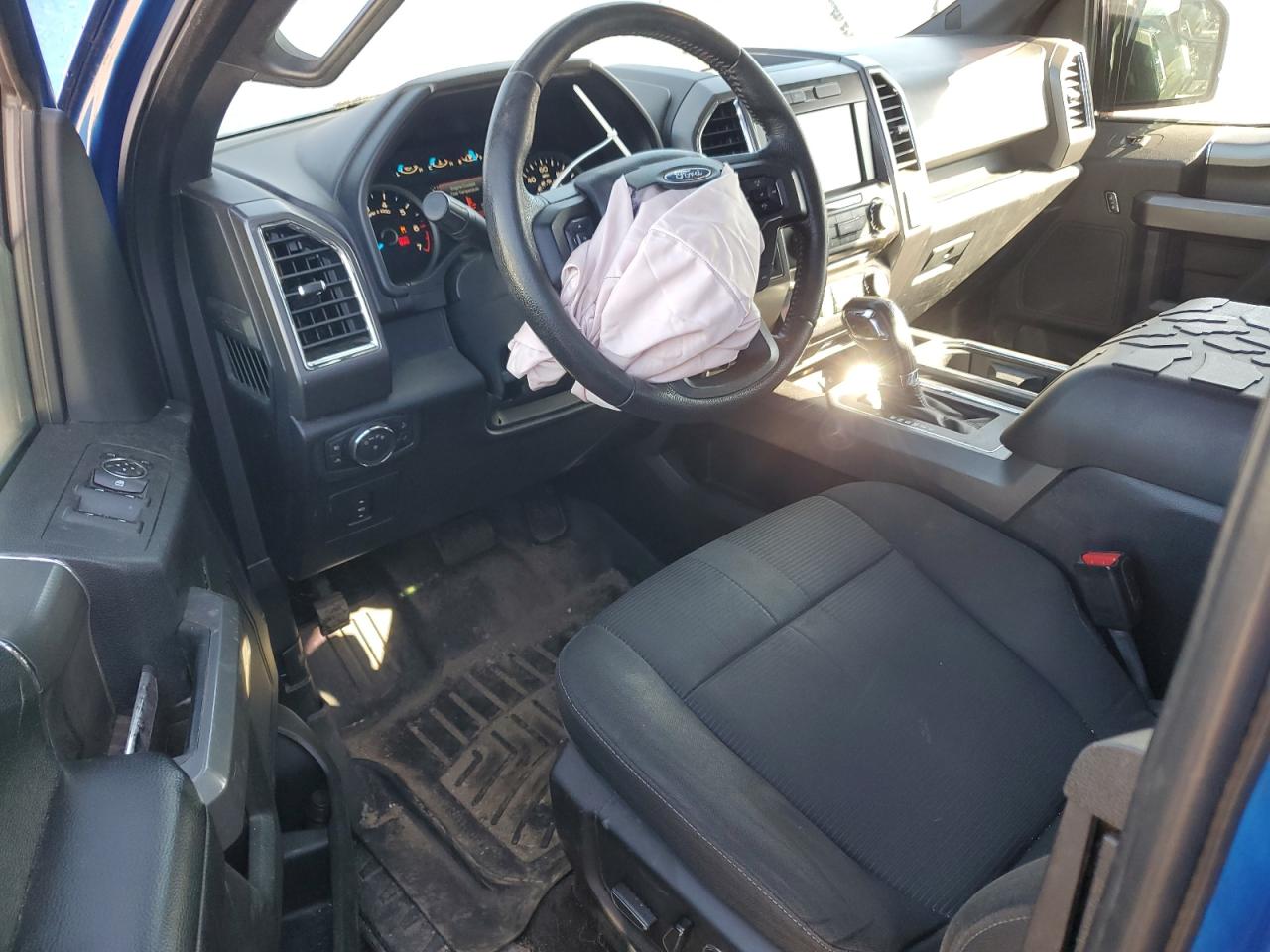 2015 Ford F-150 - Image 8