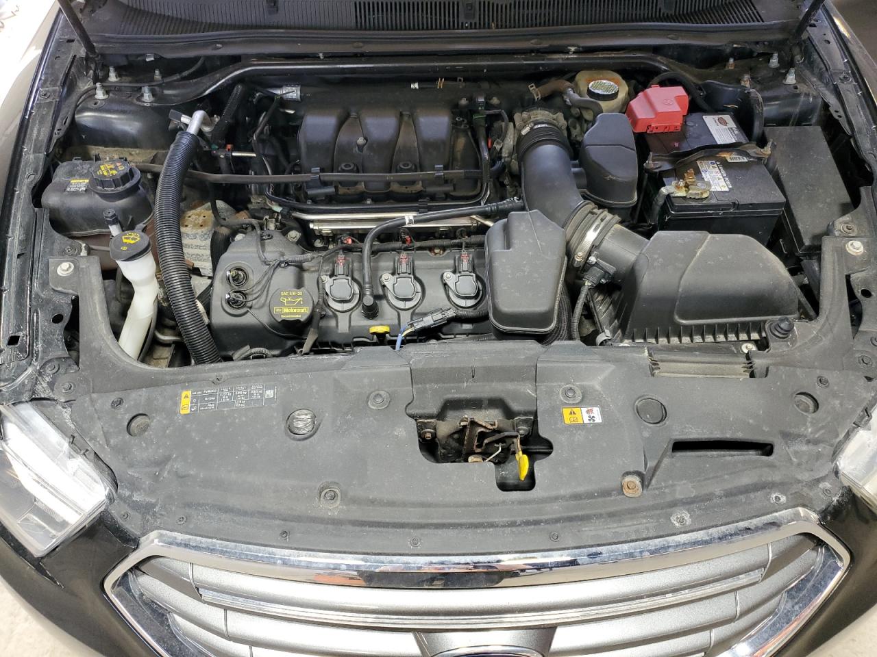 2014 Ford Taurus - Image 11