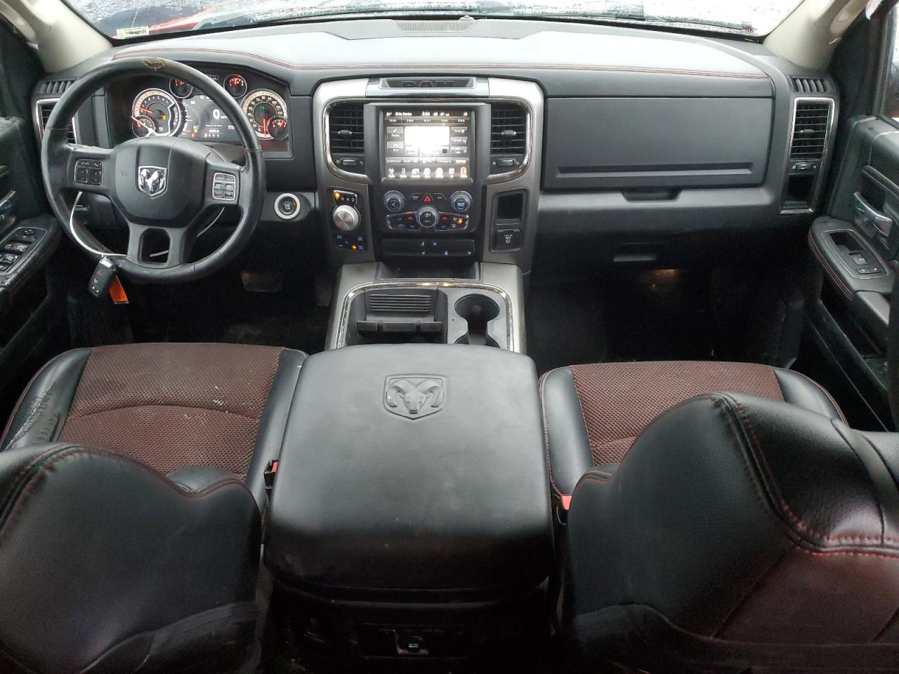 2016 RAM 1500 - Image 8