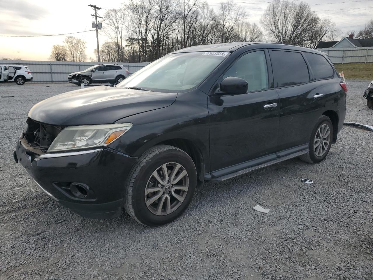 2014 Nissan Pathfinder - Image 1
