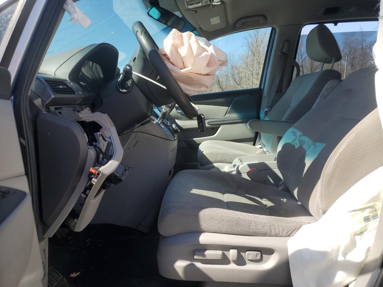 2014 Honda Odyssey - Image 7