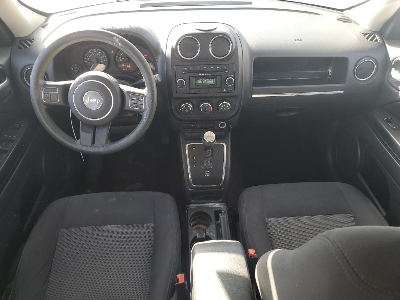 2015 Jeep Liberty (Patriot) - Image 8