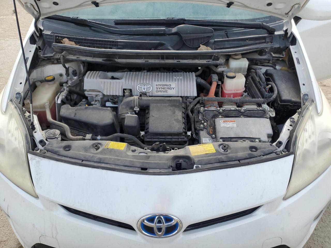 2012 Toyota Prius - Image 11