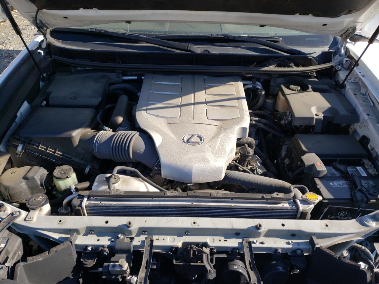 2016 Lexus GX - Image 12
