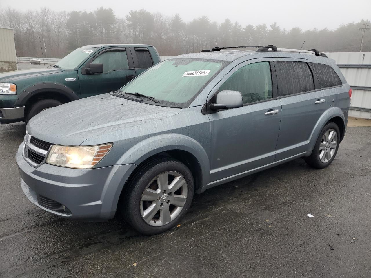 Exeter, RI에서 판매 중인 2010 Dodge Journey R/T - Rear End