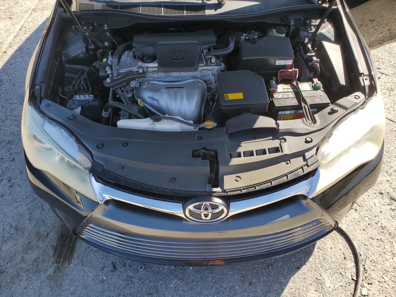 2015 Toyota Camry - Image 11