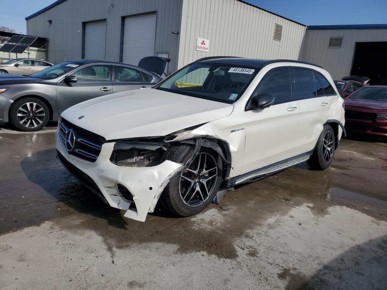 2017 Mercedes-Benz Glc 300 продається в New Orleans, LA - Side