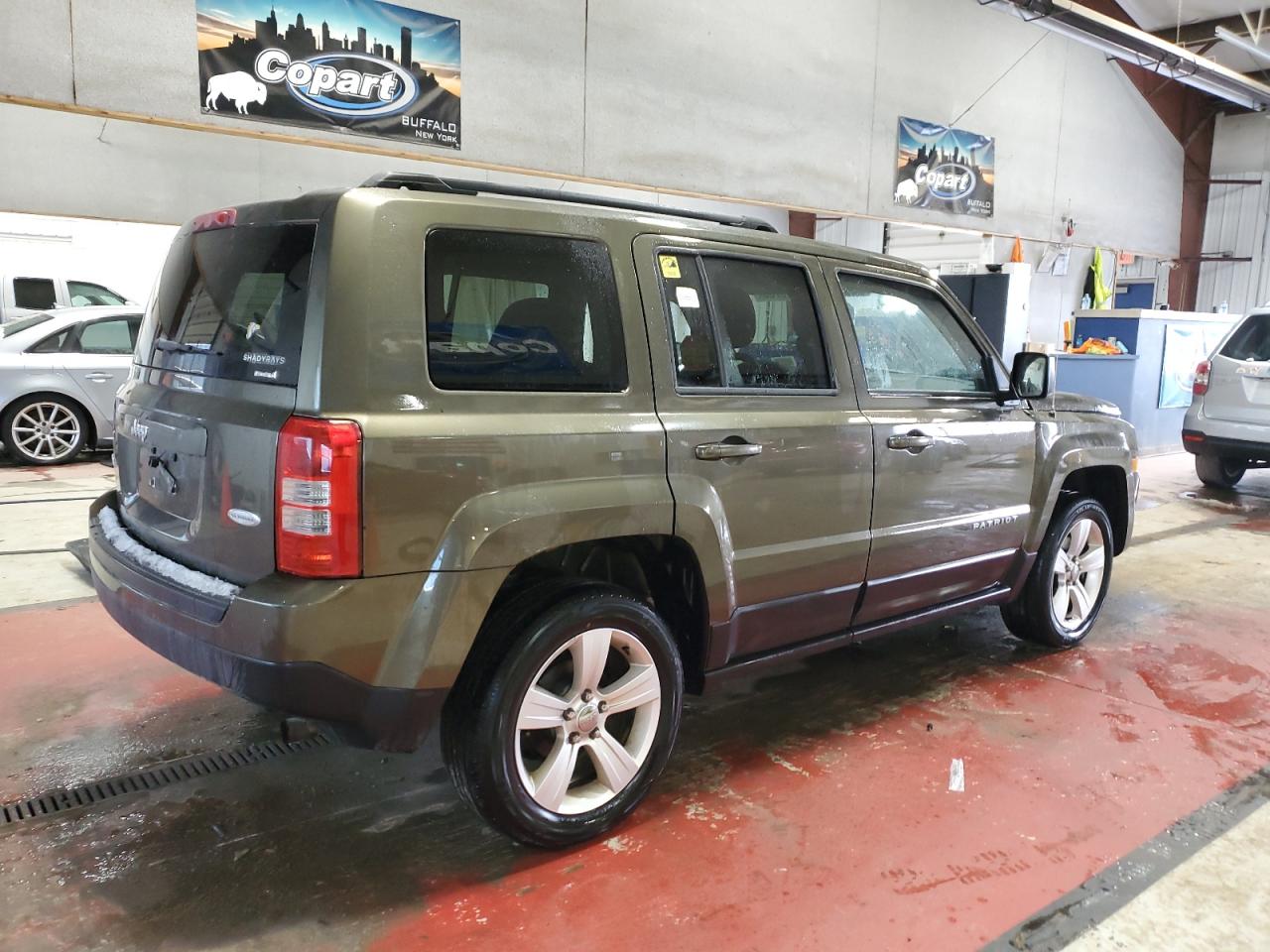 2015 Jeep Liberty (Patriot) - Image 3