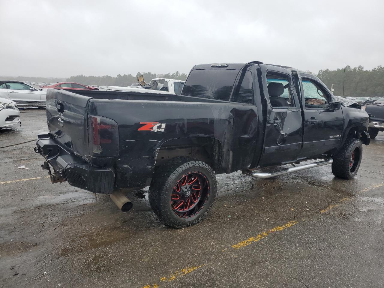 2007 Chevrolet Silverado - Image 3