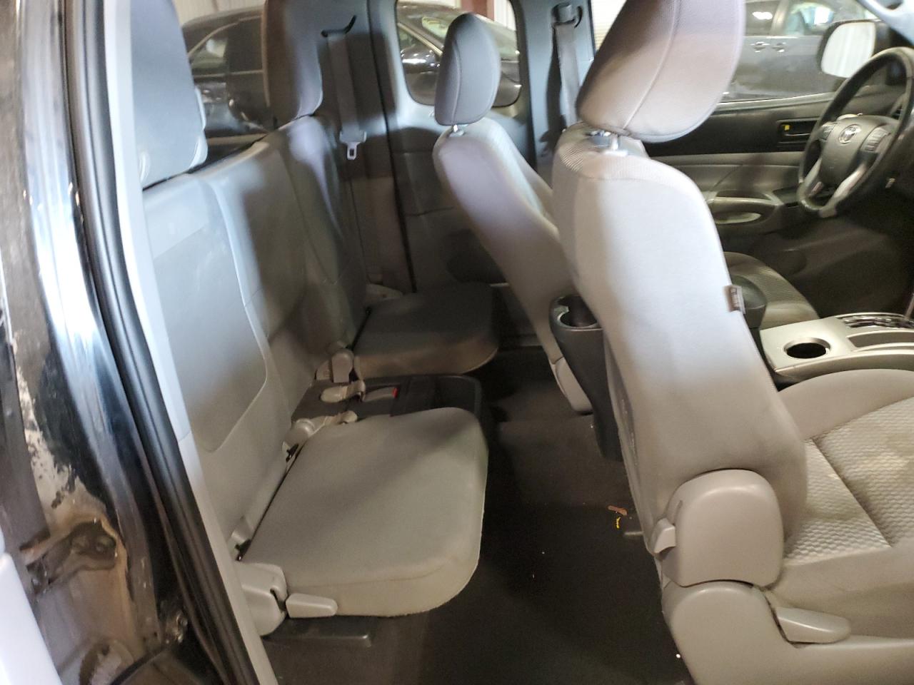 2013 Toyota Tacoma - Image 10