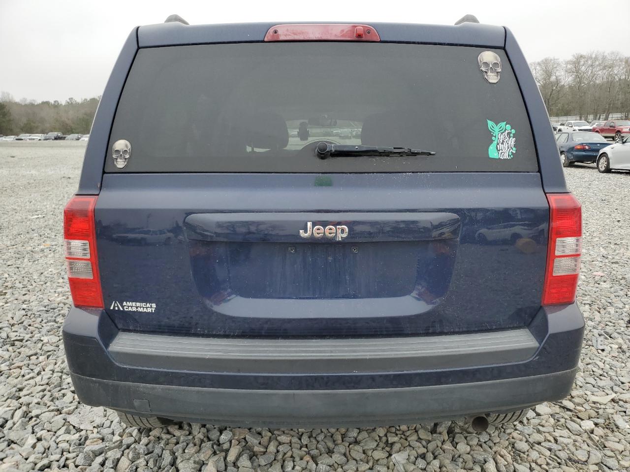 2015 Jeep Liberty (Patriot) - Image 6