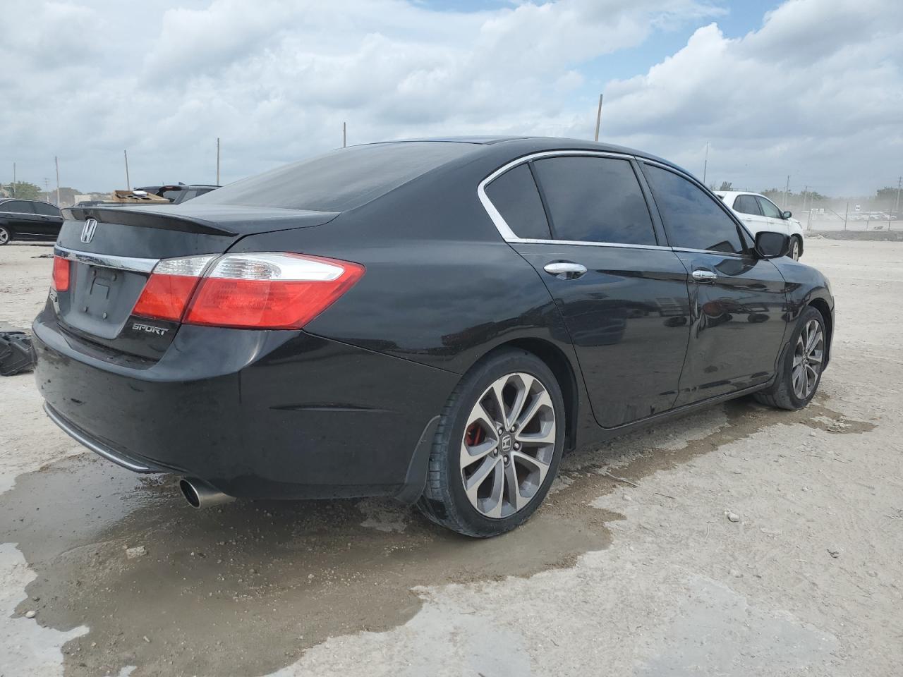 2013 Honda Accord - Image 3