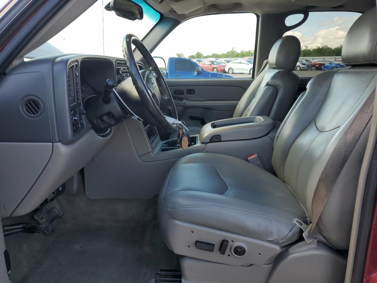 2005 Chevrolet Tahoe - Image 7