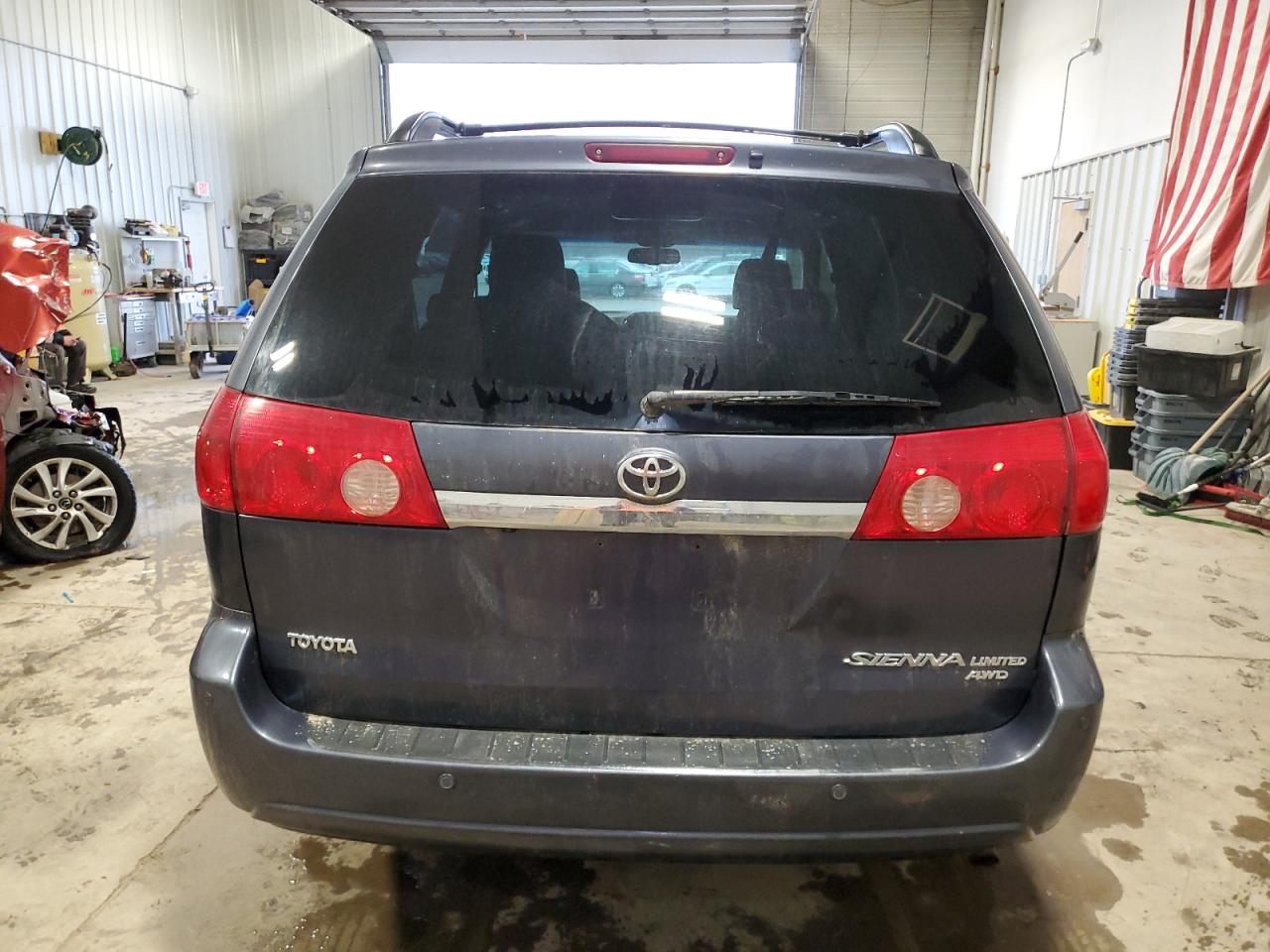 2007 Toyota Sienna - Image 6