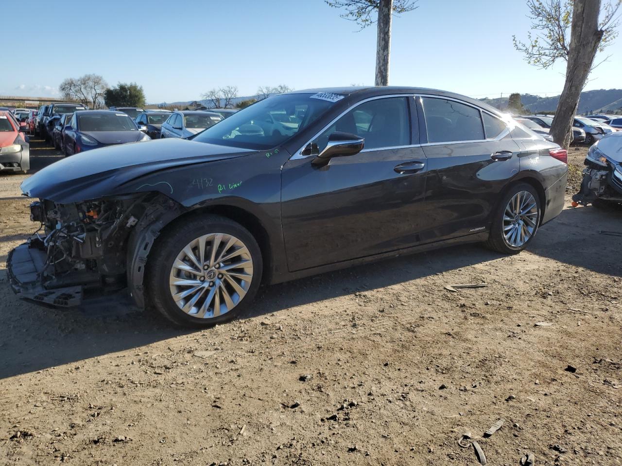 2021 Lexus ES - Image 1