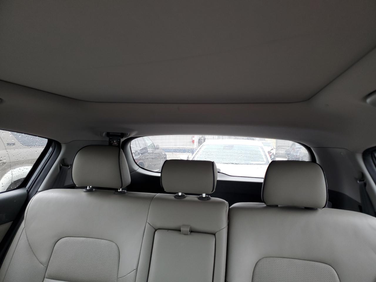 2017 Kia Sportage - Image 10