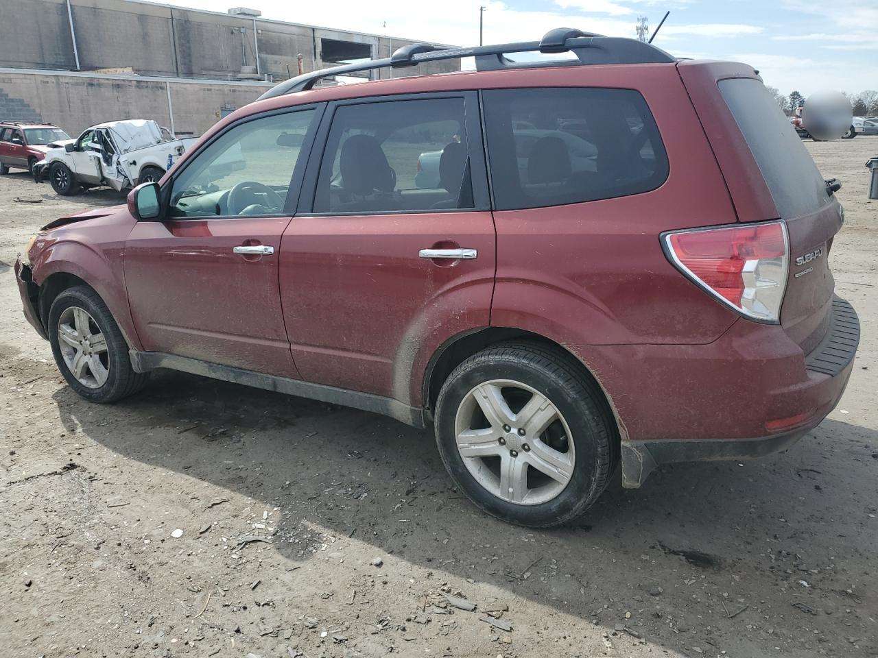 2010 Subaru Forester - Image 2