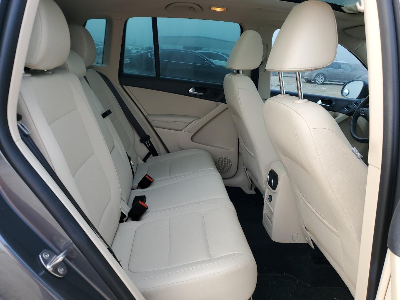 2013 Volkswagen Tiguan S VIN: WVGAV3AXXDW594372 Lot: 50651325