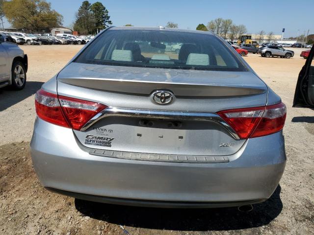  TOYOTA CAMRY 2017 Серебристый
