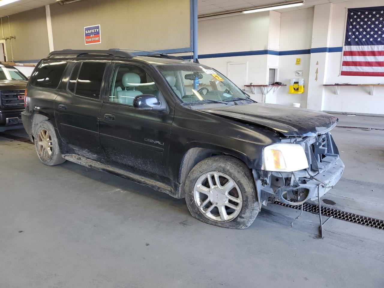2006 GMC Envoy - Image 4