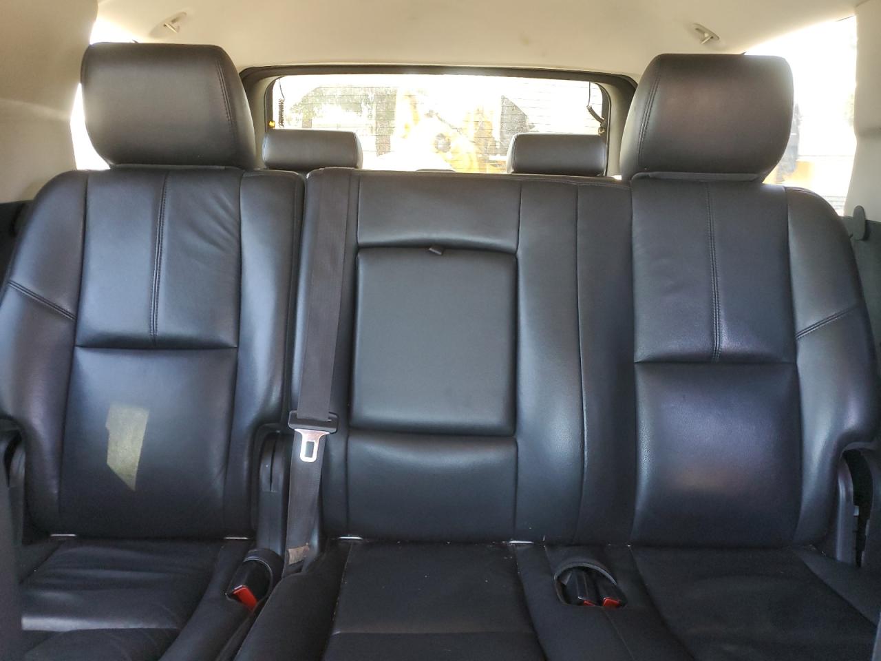 2013 GMC Yukon - Image 10