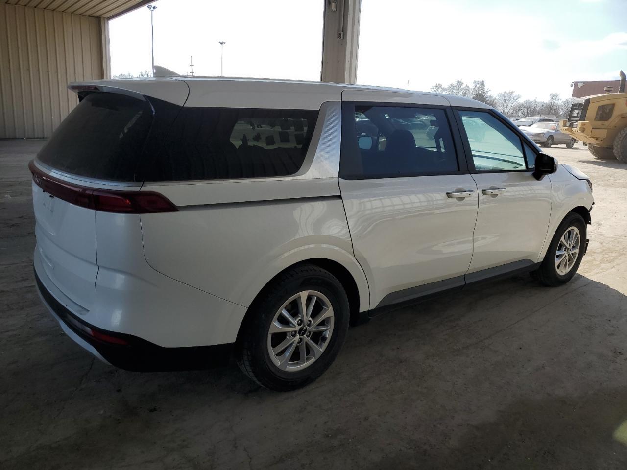 2022 Kia Carnival - Image 3