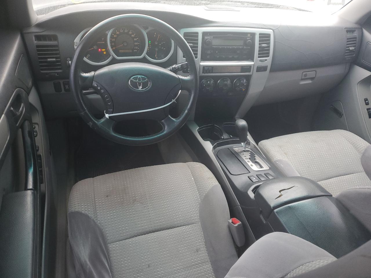 2004 Toyota 4Runner - Image 8