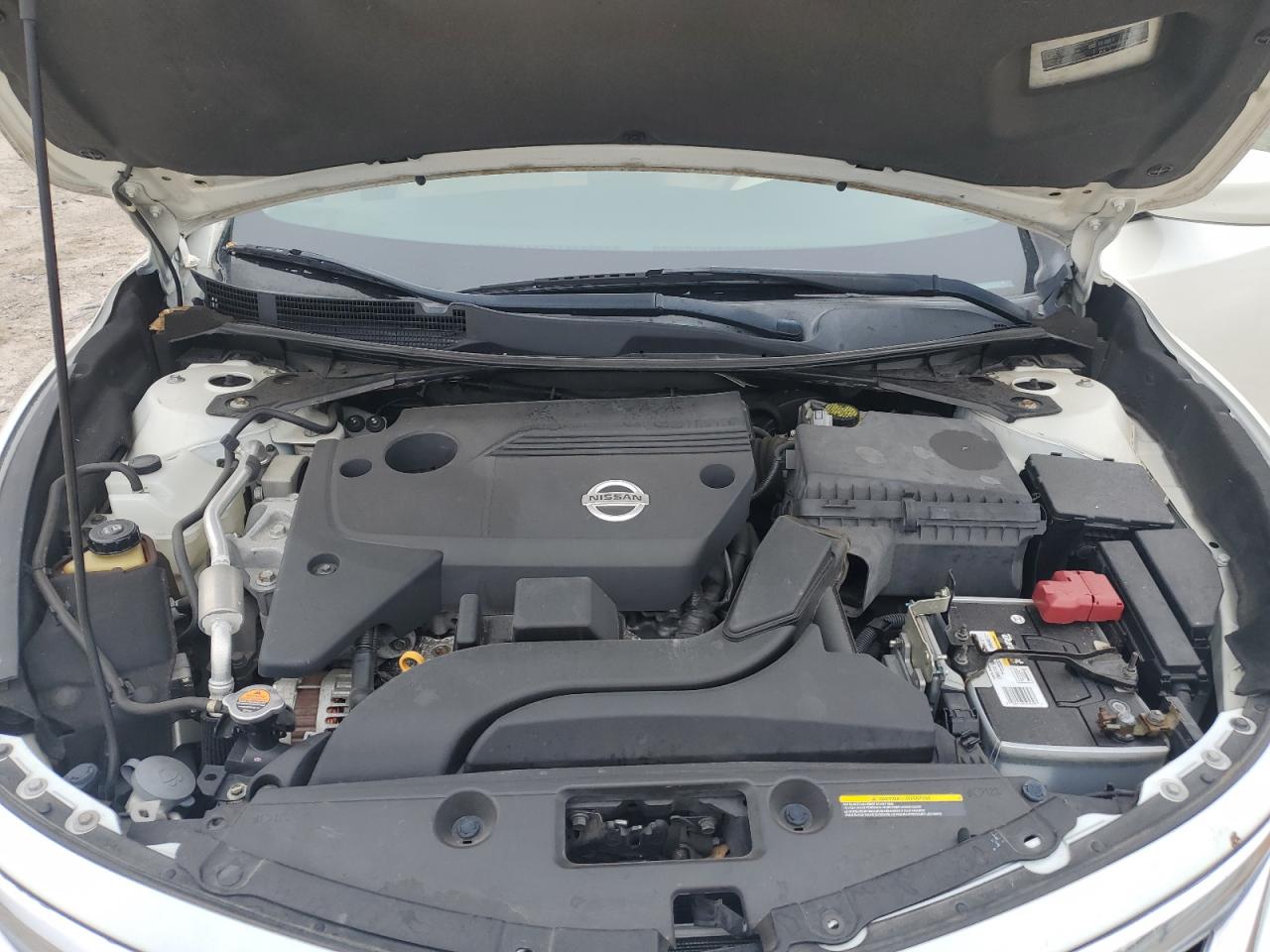 2015 Nissan Altima - Image 12