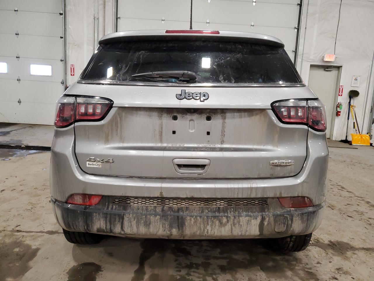 2018 Jeep Compass - Image 6