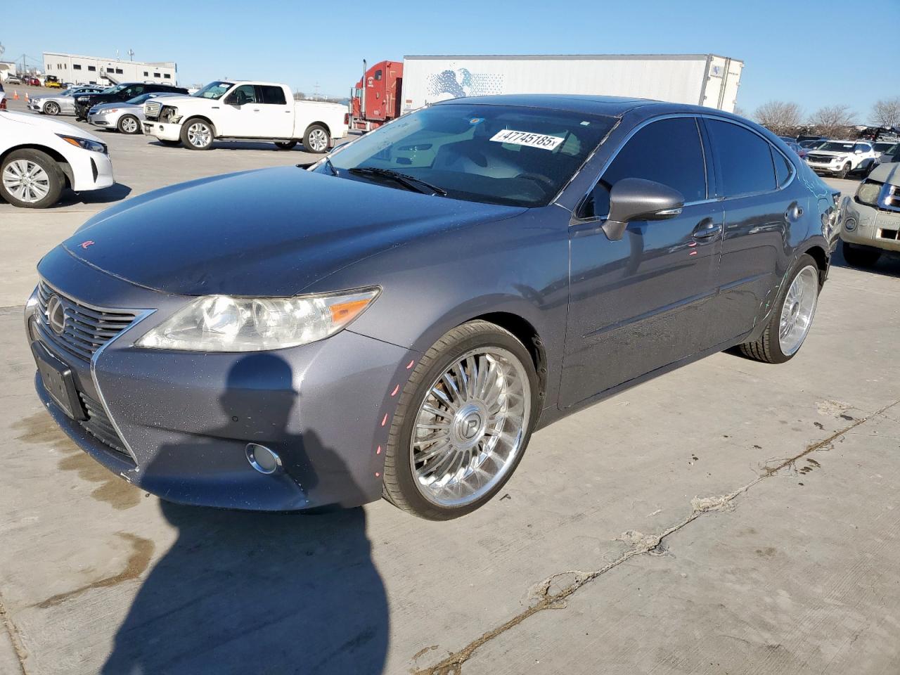 2013 Lexus ES - Image 1
