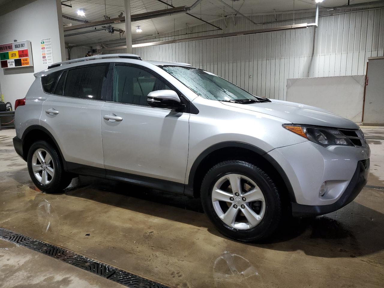 2013 Toyota RAV 4 - Image 4