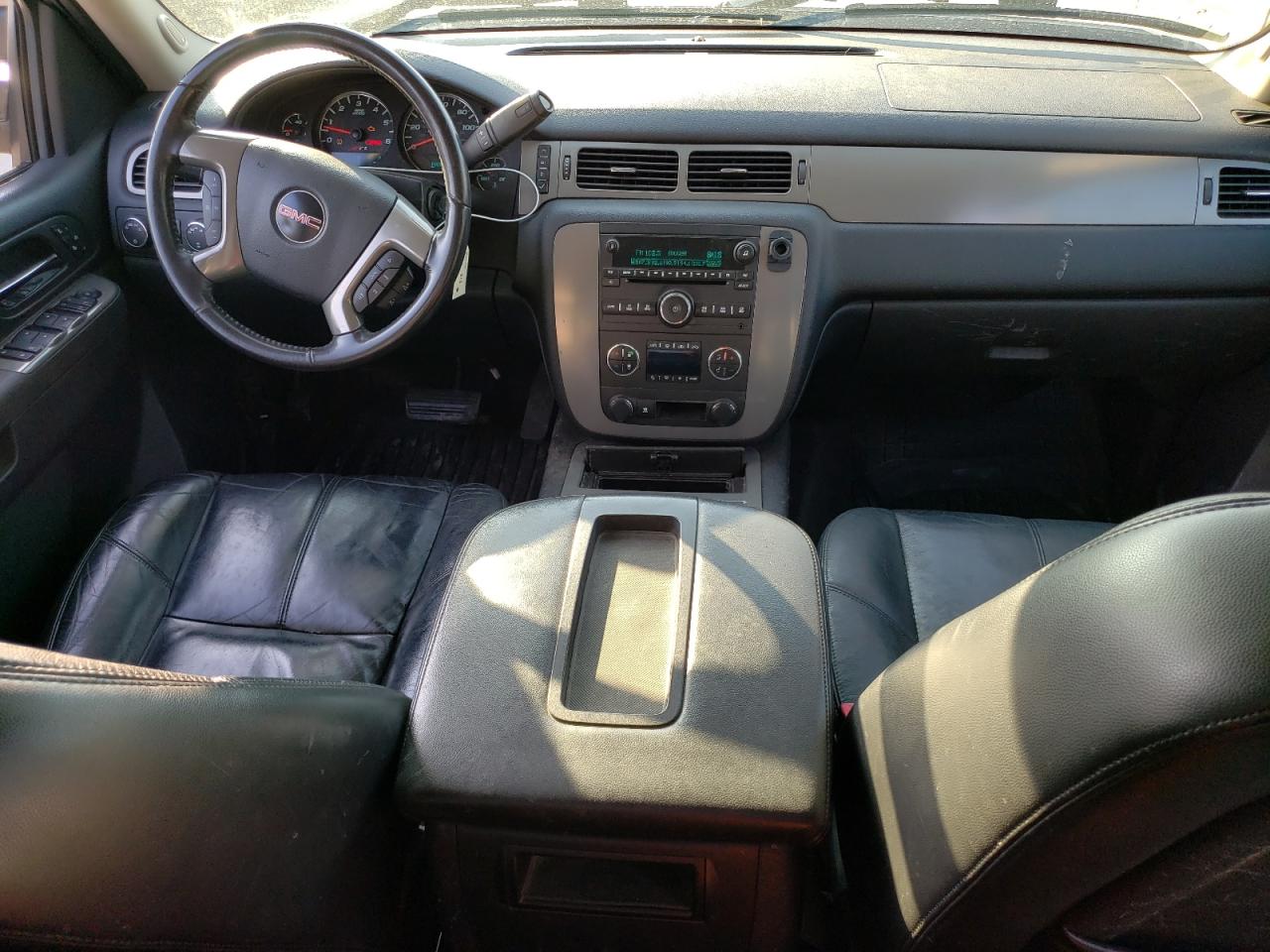 2011 GMC Sierra - Image 8