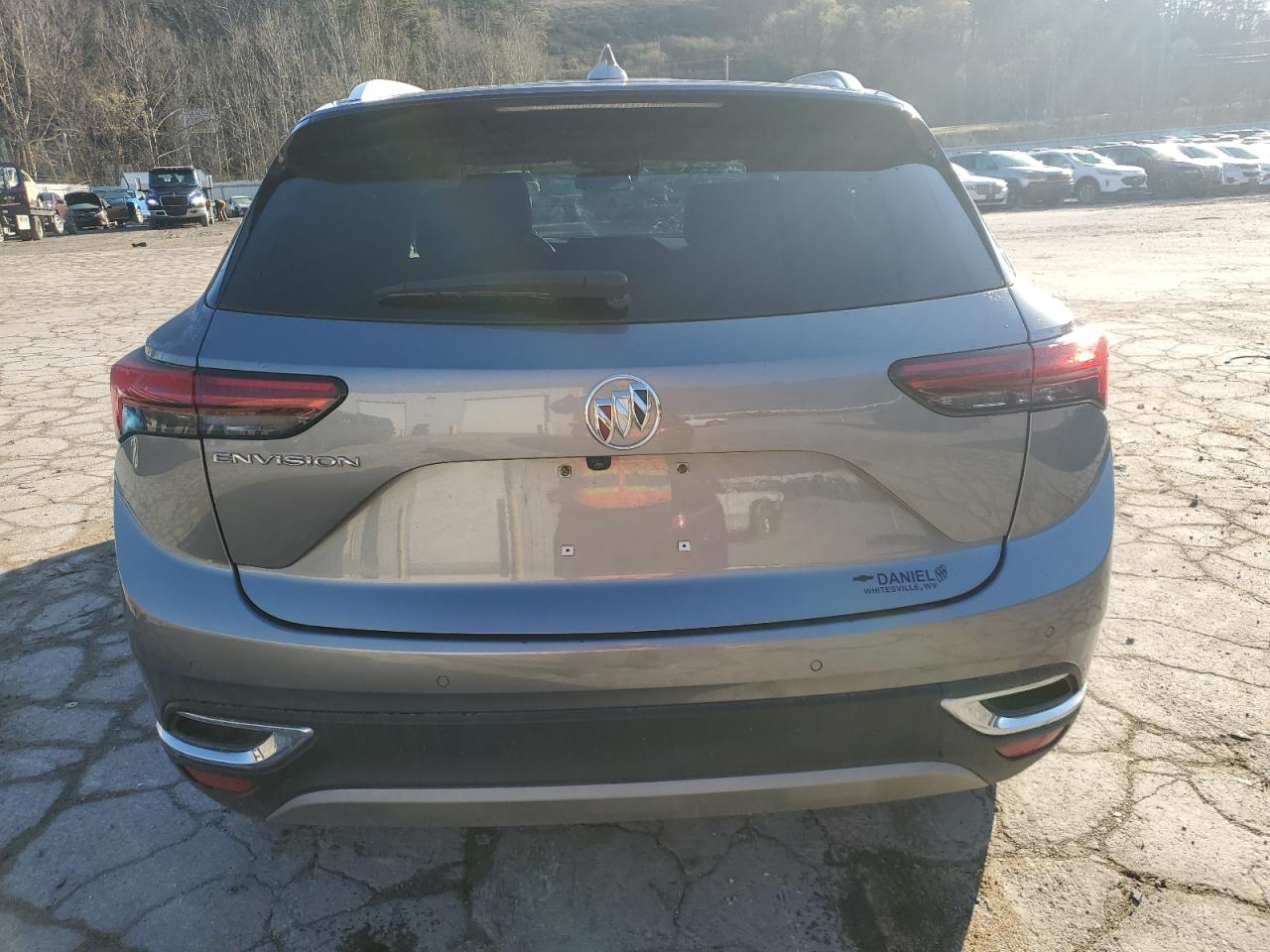 2022 Buick Envision Preferred VIN: LRBAZLR43ND060676 Lot: 49472945