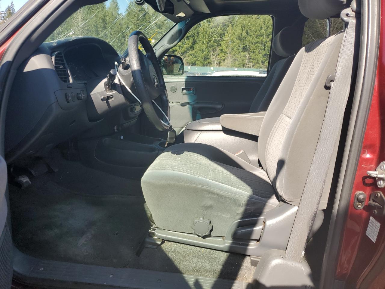 2004 Toyota Tundra - Image 7
